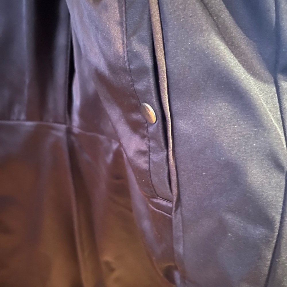 Kate Spade Elegant Jewel Button Black Puffer Coat w/Bow on Back (Like New) - Picture 14 of 14